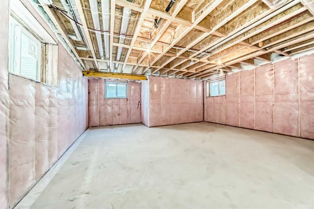 28 Saddlecrest Manor Ne, Calgary, AB - Indoor Photo Showing Basement