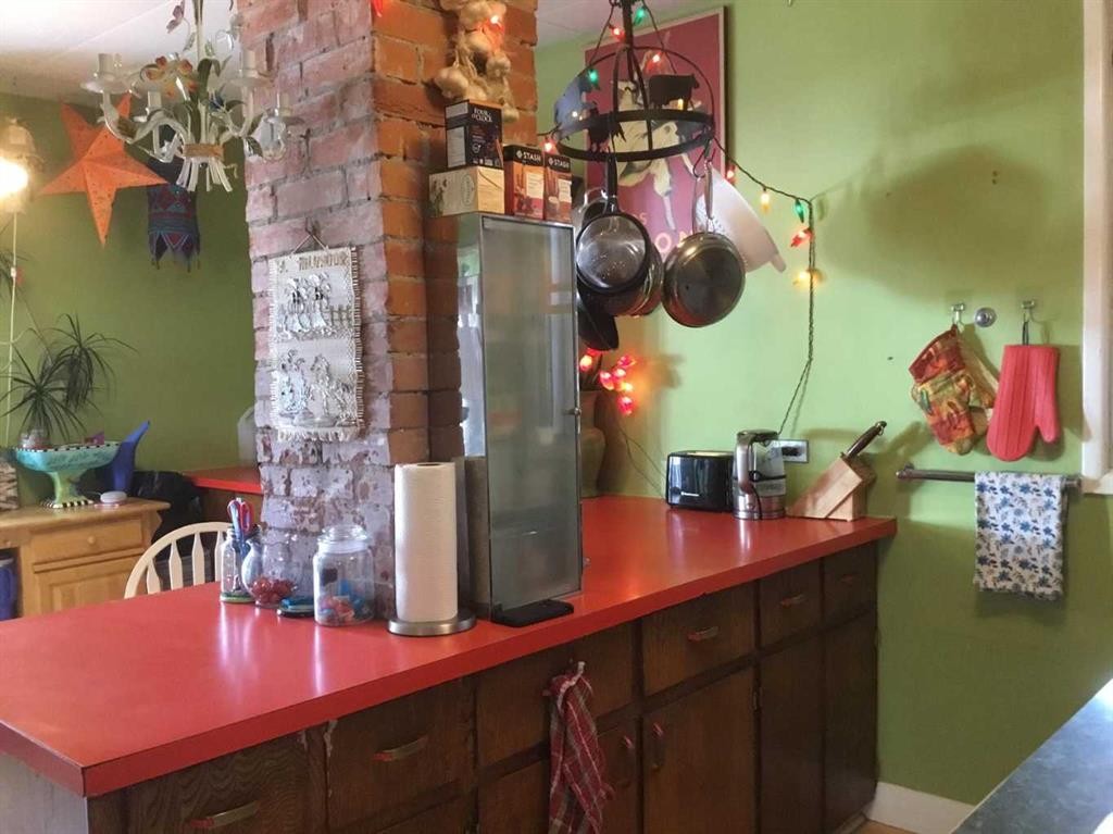 938 5A Street Nw, Calgary, AB - Indoor