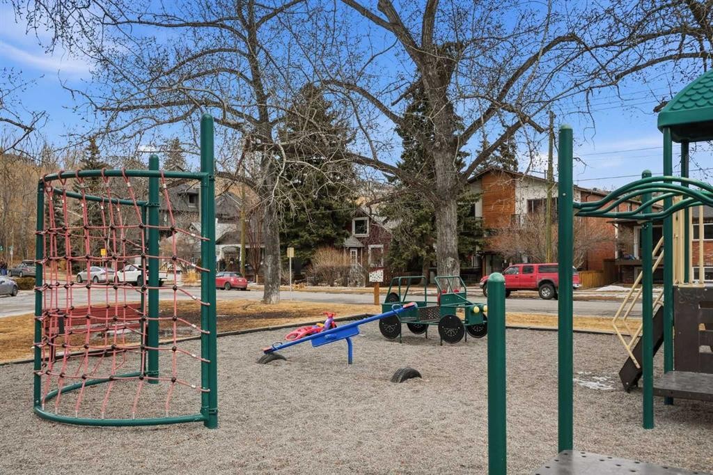 938 5A Street Nw, Calgary, AB - Outdoor