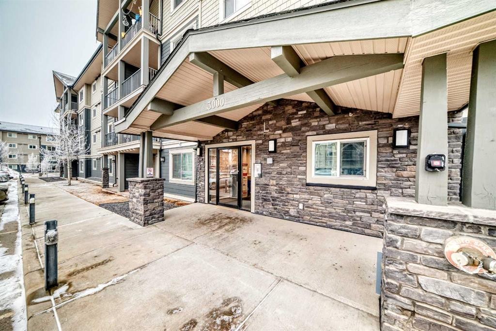 3302-181 Skyview Ranch Manor Ne, Calgary, AB - Outdoor