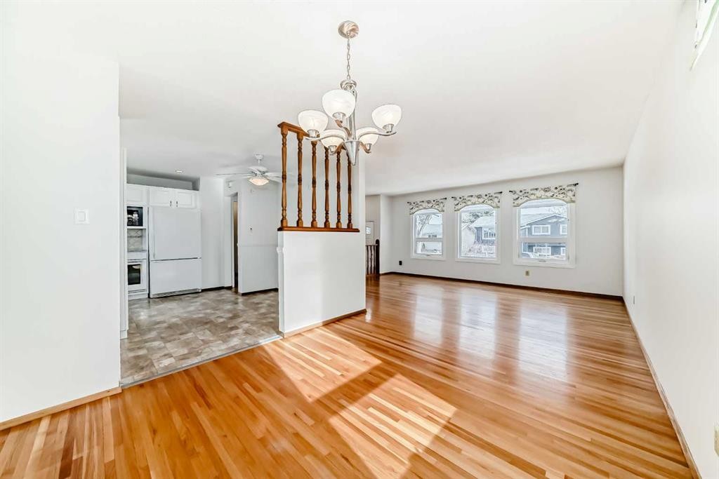 8423 Addison Drive Se, Calgary, AB - Indoor Photo Showing Other Room