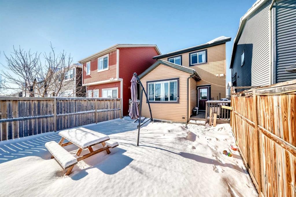 302 Auburn Crest Way Se, Calgary, AB - Outdoor