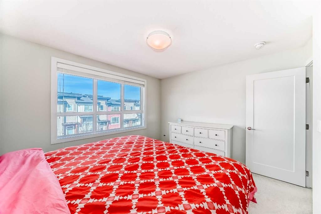 108 Walgrove Cove Se, Calgary, AB - Indoor Photo Showing Bedroom
