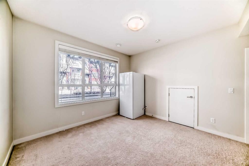 108 Walgrove Cove Se, Calgary, AB - Indoor Photo Showing Other Room