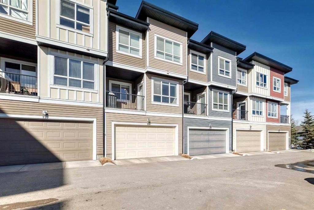 108 Walgrove Cove Se, Calgary, AB - Outdoor With Facade