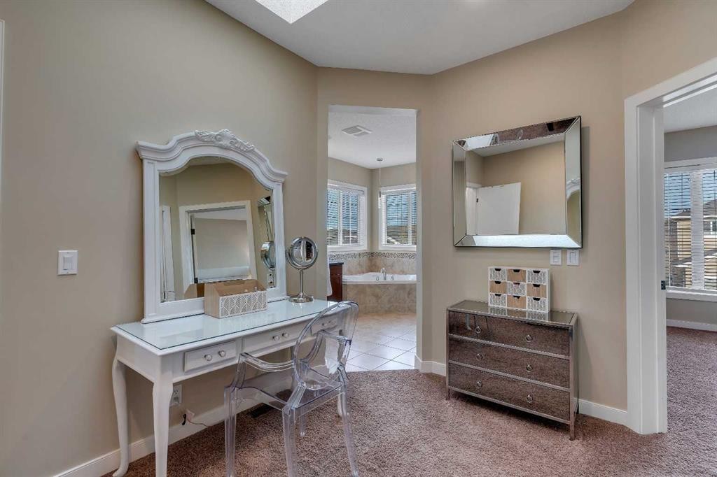 287 Sunset View, Cochrane, AB - Indoor