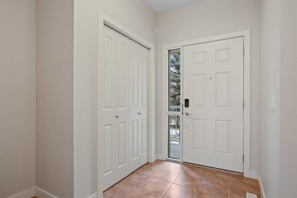 36-351 Monteith Drive Se, High River, AB - Indoor Photo Showing Other Room