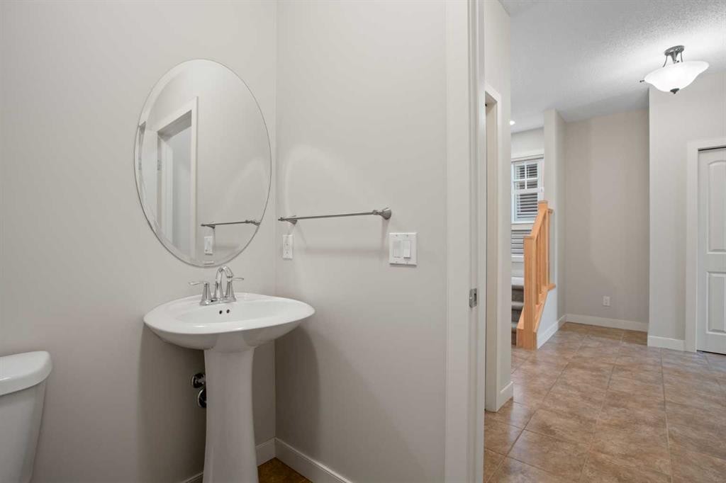 36-351 Monteith Drive Se, High River, AB - Indoor Photo Showing Bathroom