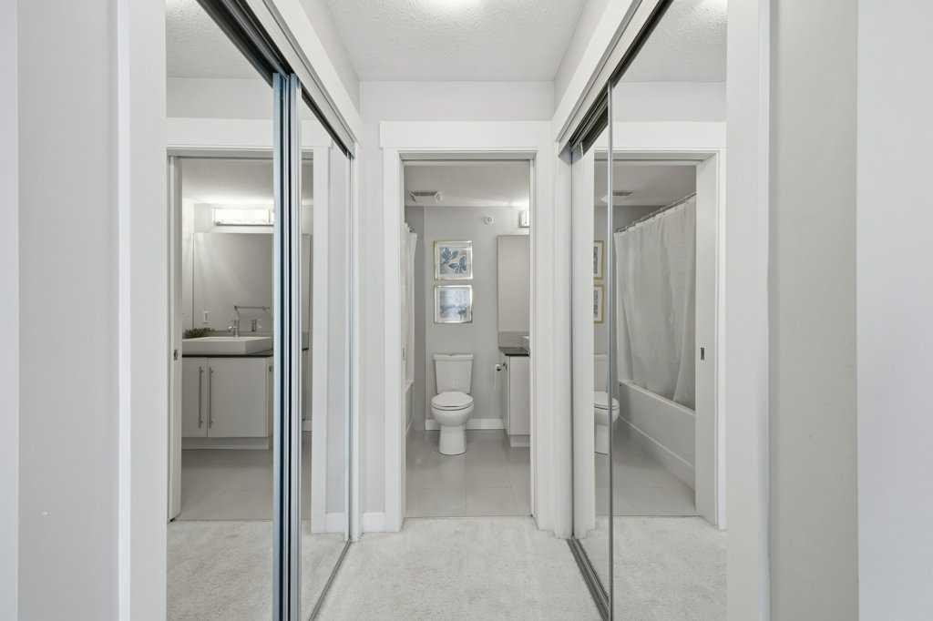 2413-11 Mahogany Row Se, Calgary, AB - Indoor Photo Showing Other Room