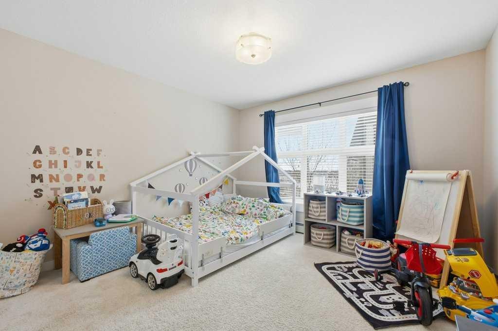2413-11 Mahogany Row Se, Calgary, AB - Indoor Photo Showing Bedroom