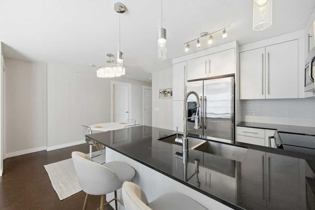 2413-11 Mahogany Row Se, Calgary, AB - Indoor Photo Showing Kitchen With Upgraded Kitchen