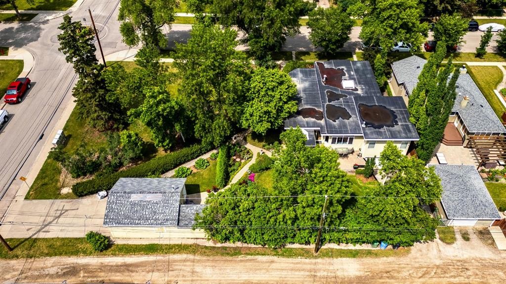 509 15 Avenue Ne, Calgary, AB - Outdoor