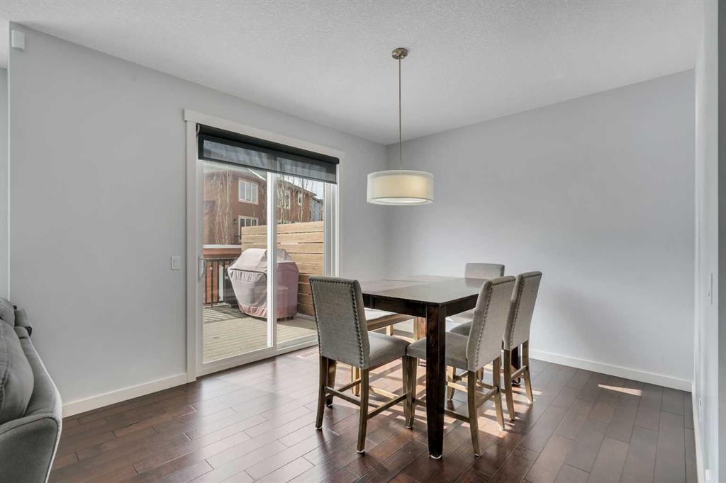 151 Stonemere Green, Chestermere, AB - Indoor Photo Showing Dining Room