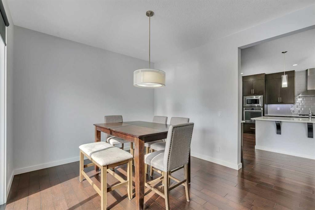 151 Stonemere Green, Chestermere, AB - Indoor Photo Showing Dining Room