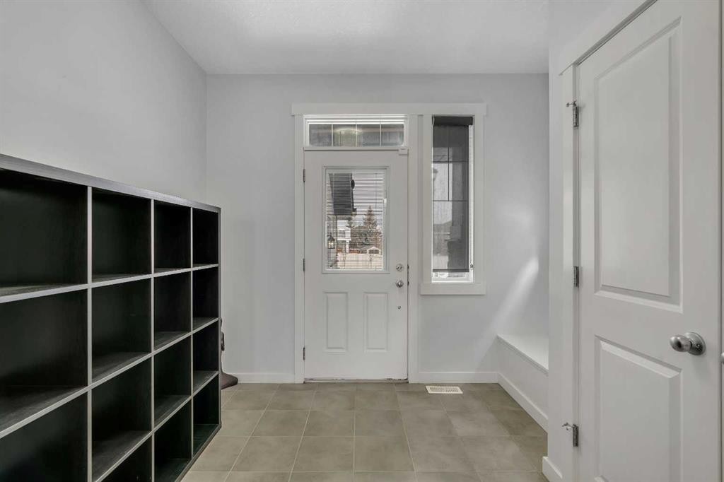 151 Stonemere Green, Chestermere, AB - Indoor Photo Showing Other Room