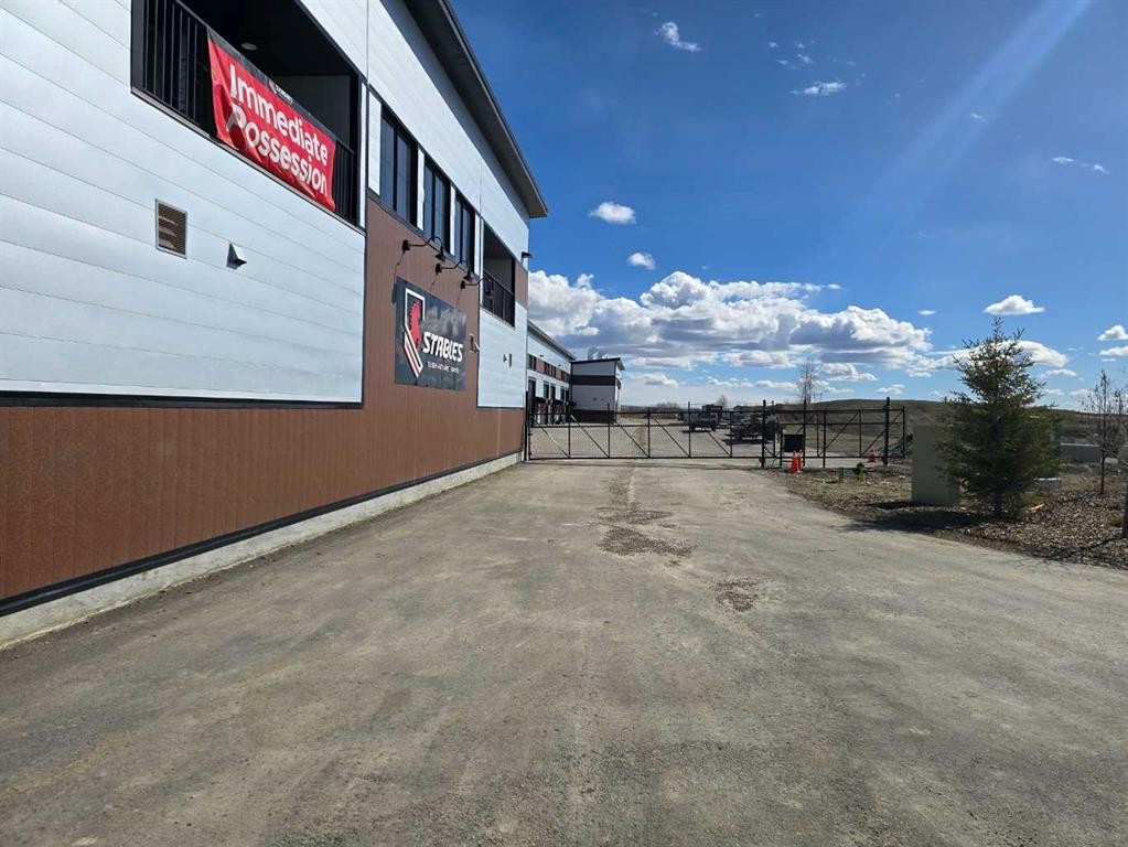 301-5 River Heights Drive, Cochrane, AB
