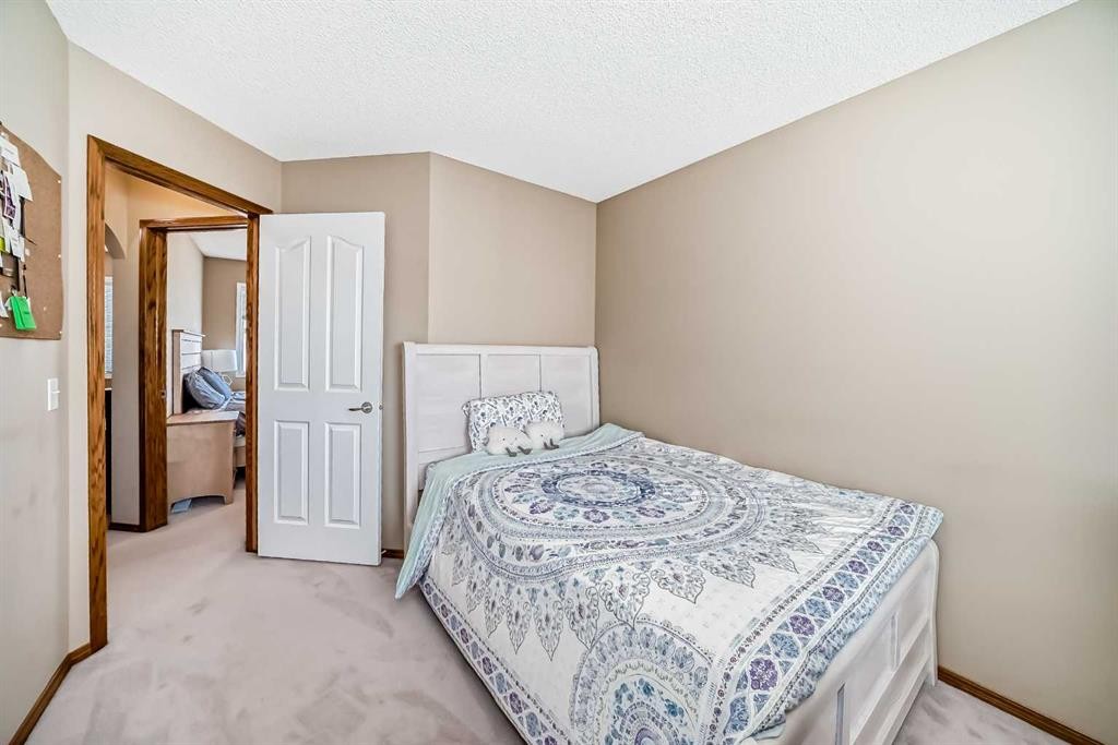 3767 Springbank Drive Sw, Calgary, AB - Indoor Photo Showing Bedroom