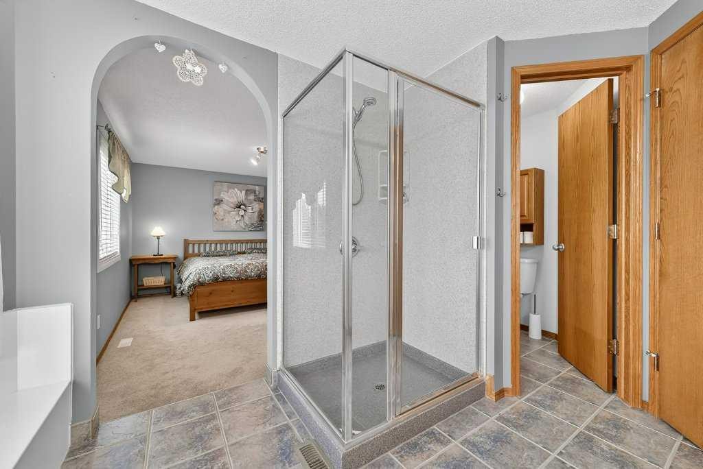 108 Hawkstone Close Nw, Calgary, AB - Indoor Photo Showing Other Room