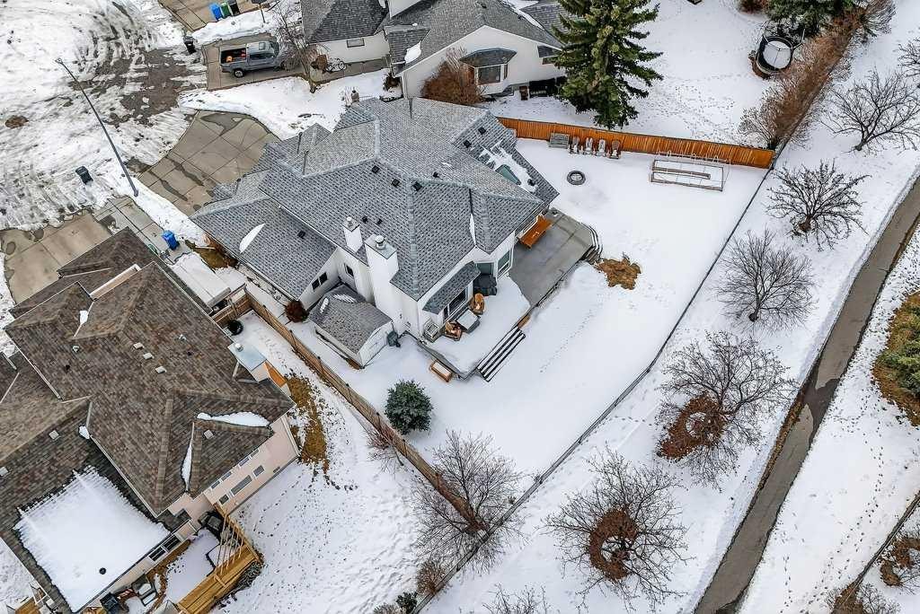 108 Hawkstone Close Nw, Calgary, AB - Outdoor