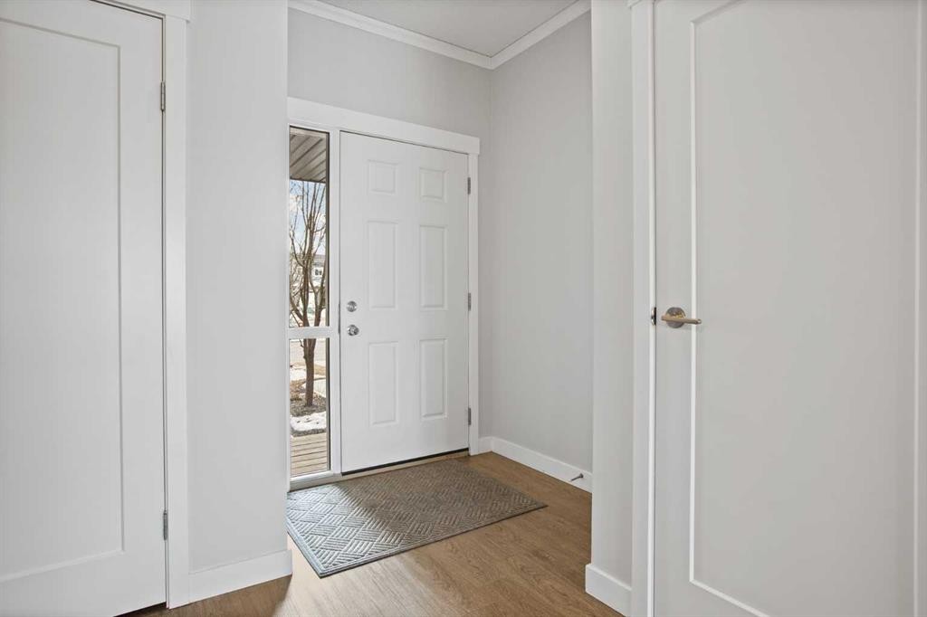 100-351 Monteith Drive Se, High River, AB - Indoor Photo Showing Other Room