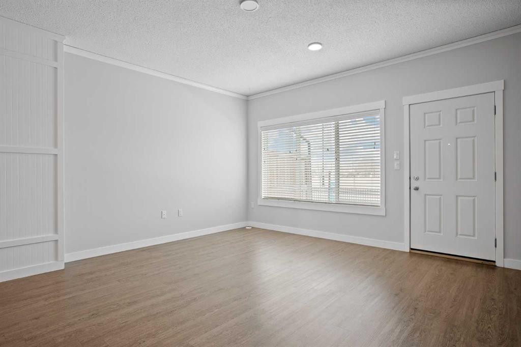 100-351 Monteith Drive Se, High River, AB - Indoor Photo Showing Other Room