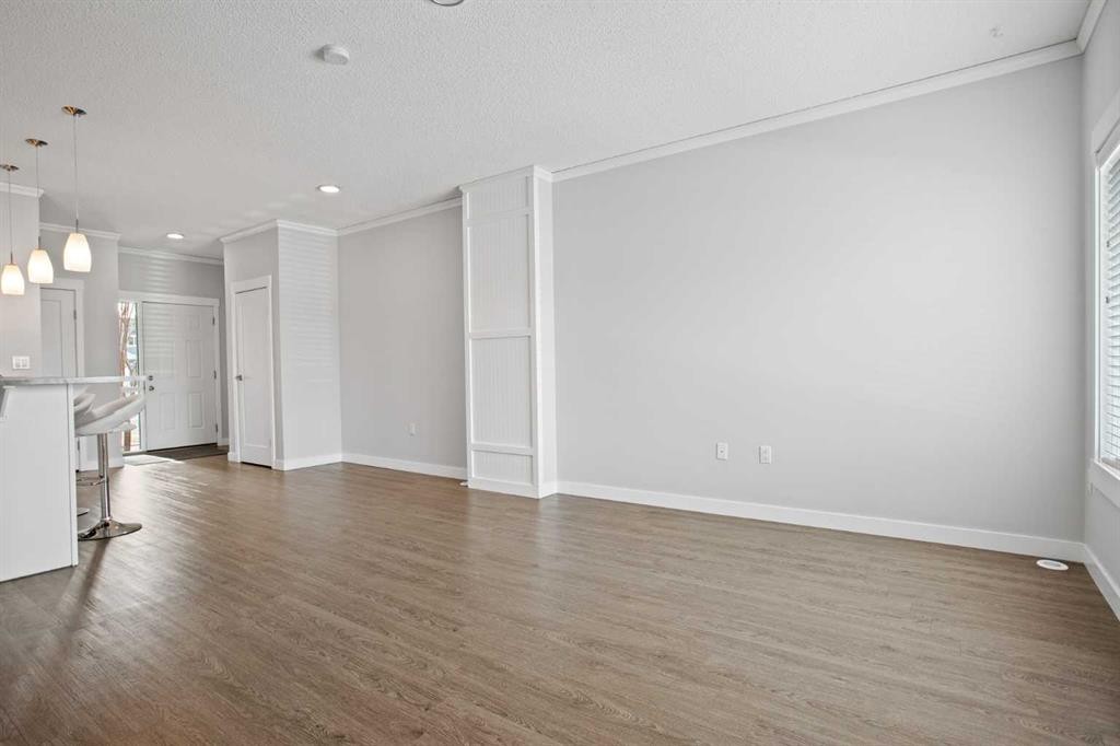 100-351 Monteith Drive Se, High River, AB - Indoor