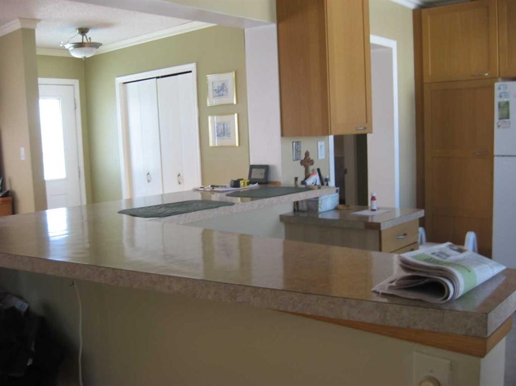 6 Westrose Avenue West, Claresholm, AB - Indoor