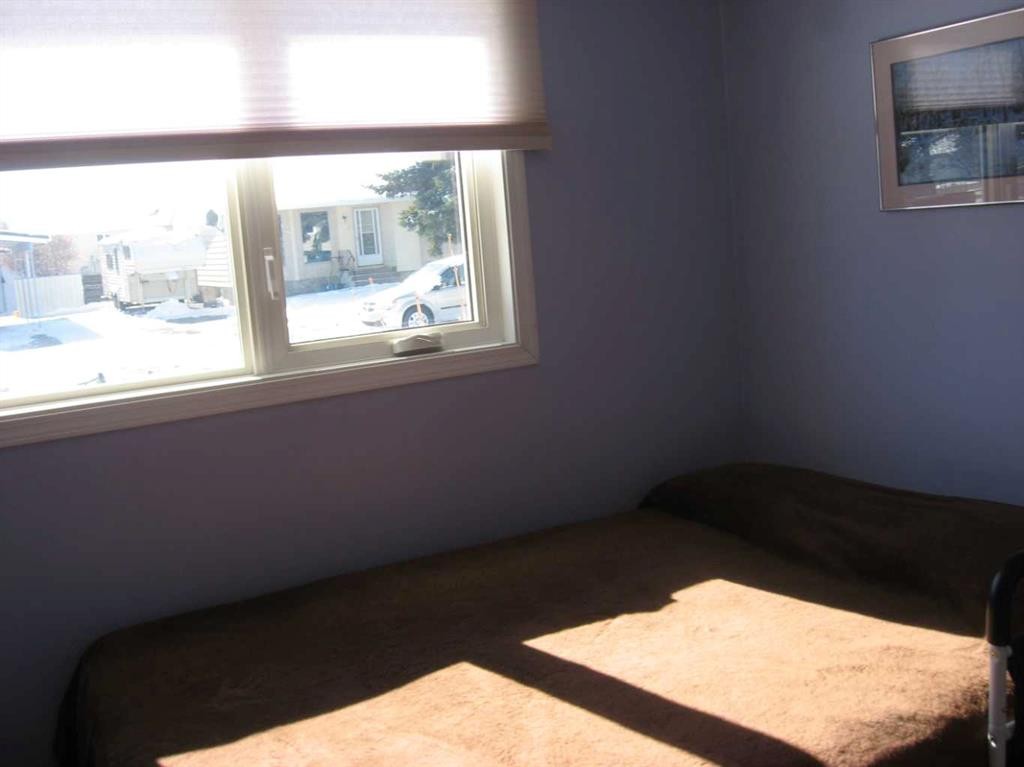 6 Westrose Avenue West, Claresholm, AB - Indoor