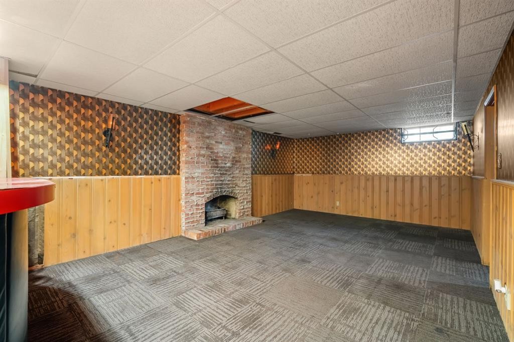 427 Willow Grove Crescent Se, Calgary, AB - Indoor