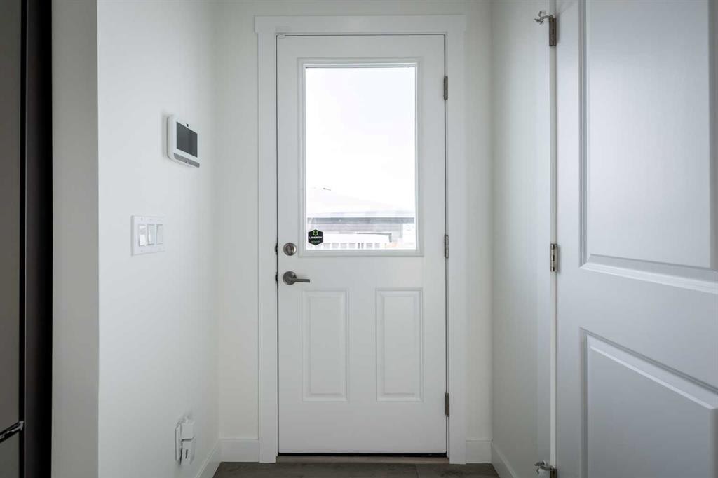 970 Edgefield Avenue, Strathmore, AB - Indoor Photo Showing Other Room