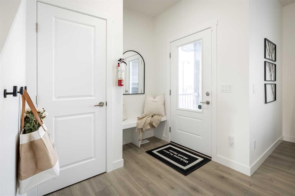 970 Edgefield Avenue, Strathmore, AB - Indoor Photo Showing Other Room
