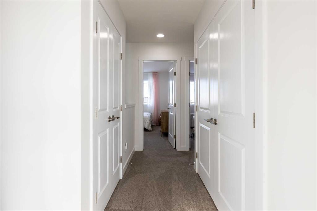 970 Edgefield Avenue, Strathmore, AB - Indoor Photo Showing Other Room