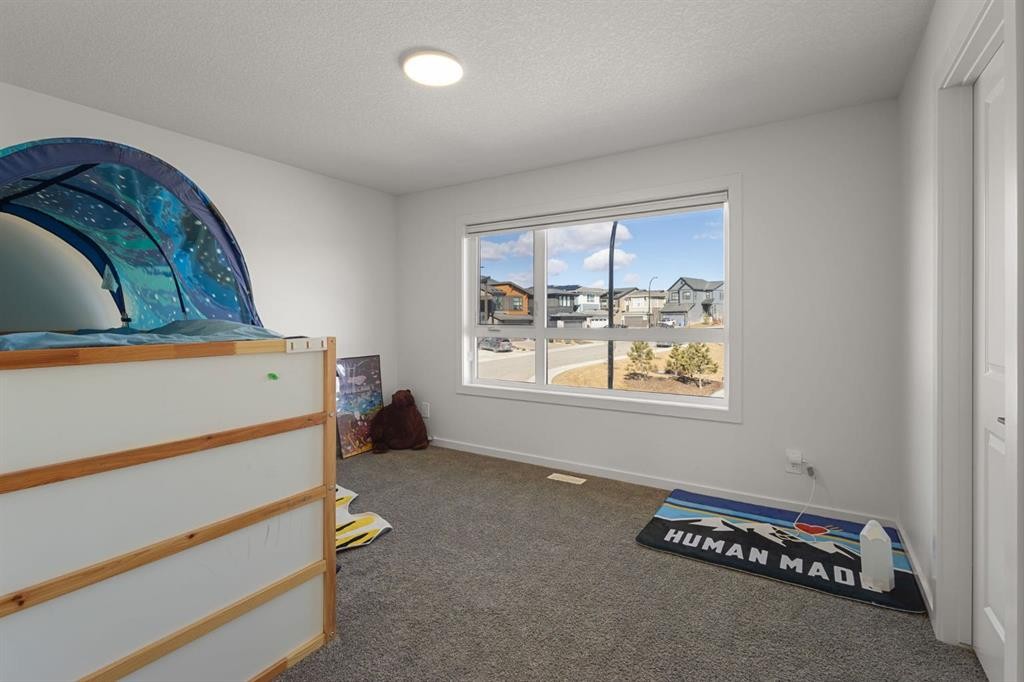 75 Royston Heath Nw, Calgary, AB - Indoor