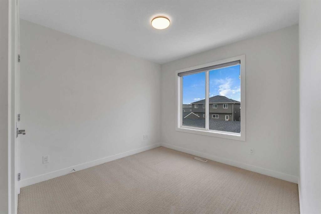 103 Cornerstone Path Ne, Calgary, AB - Indoor Photo Showing Garage