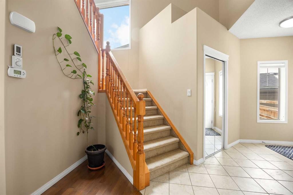 65 Panora Way Nw, Calgary, AB - Indoor Photo Showing Other Room