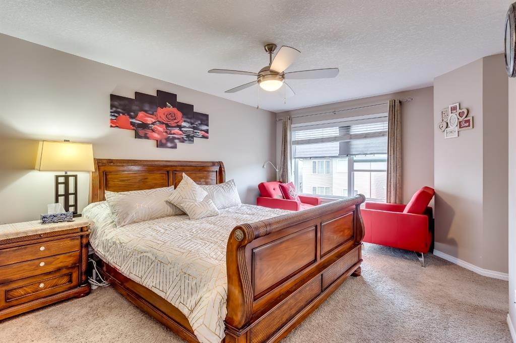 379 Skyview Shores Manor Ne, Calgary, AB - Indoor Photo Showing Bedroom