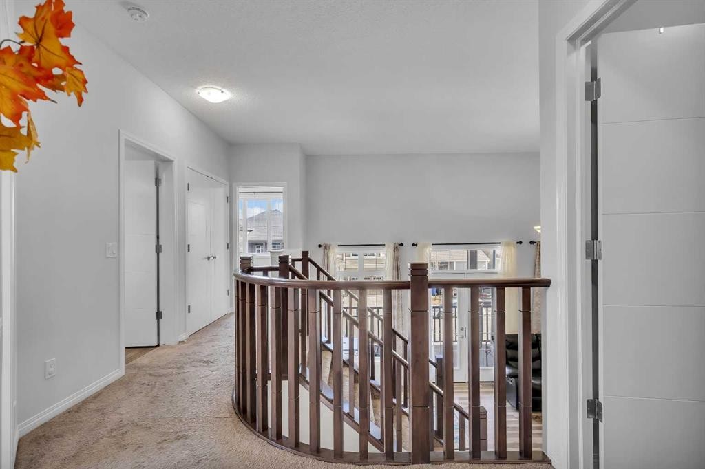 44 Cityside Rise Ne, Calgary, AB - Indoor Photo Showing Other Room