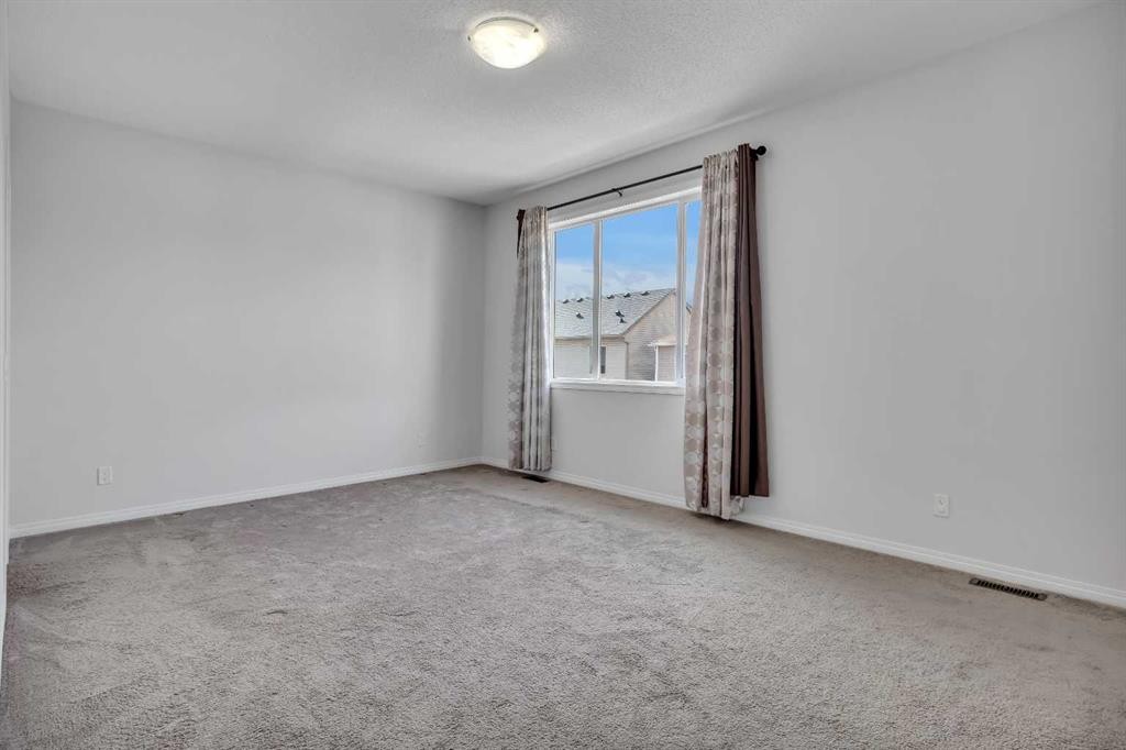 44 Cityside Rise Ne, Calgary, AB - Indoor Photo Showing Other Room