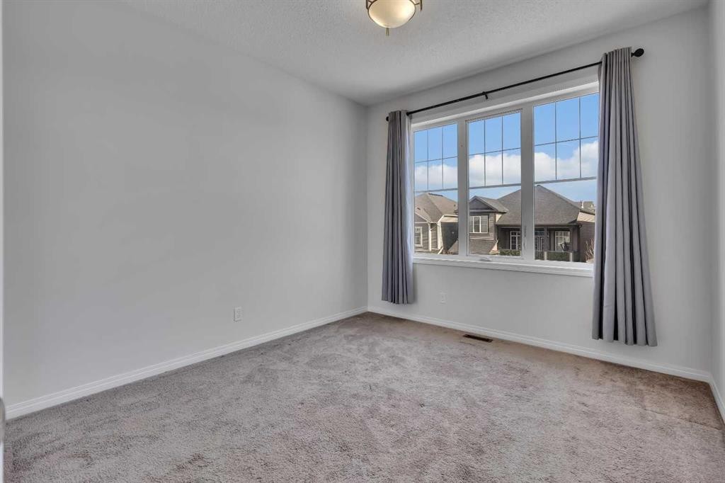 44 Cityside Rise Ne, Calgary, AB - Indoor Photo Showing Other Room