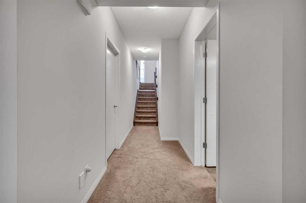 44 Cityside Rise Ne, Calgary, AB - Indoor Photo Showing Other Room