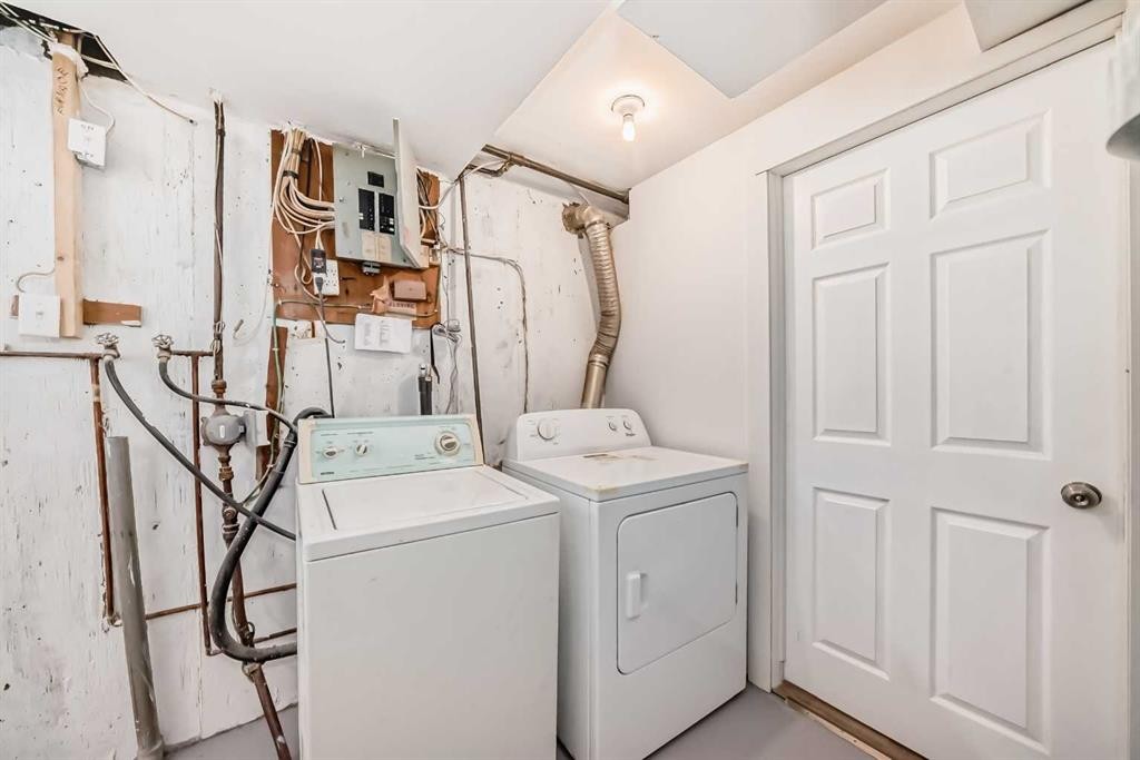 23 Marbank Way Ne, Calgary, AB - Indoor Photo Showing Laundry Room