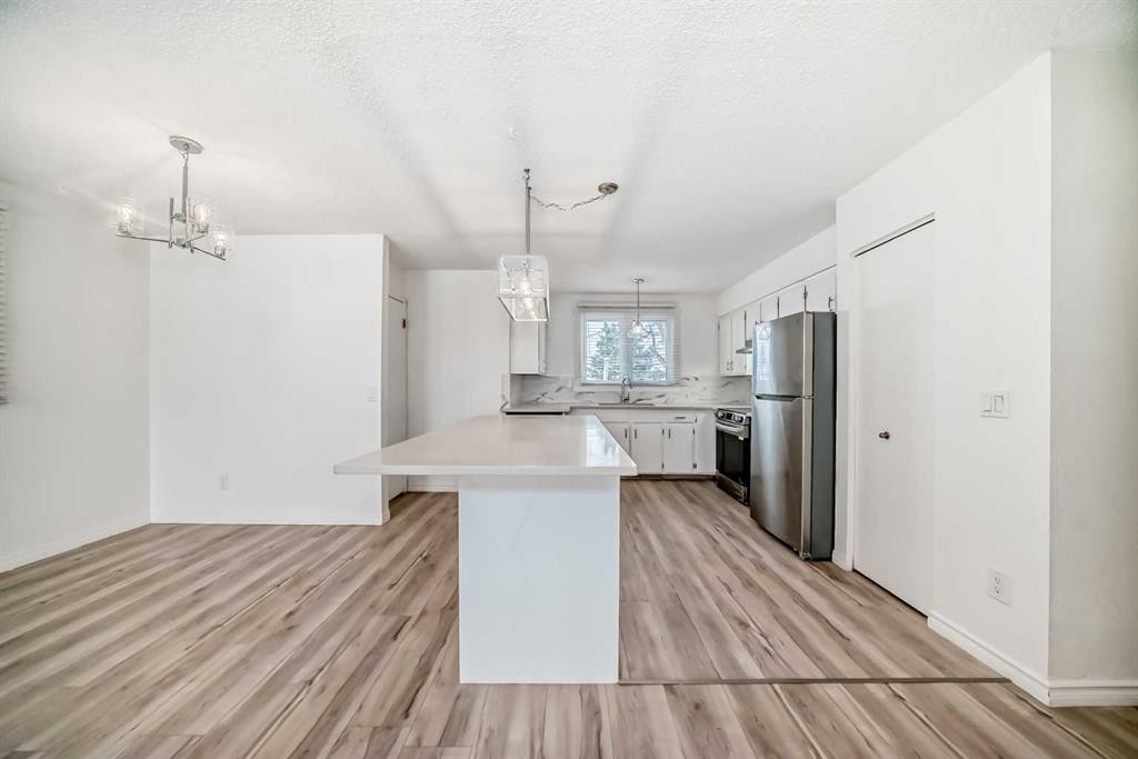 23 Marbank Way Ne, Calgary, AB - Indoor Photo Showing Kitchen