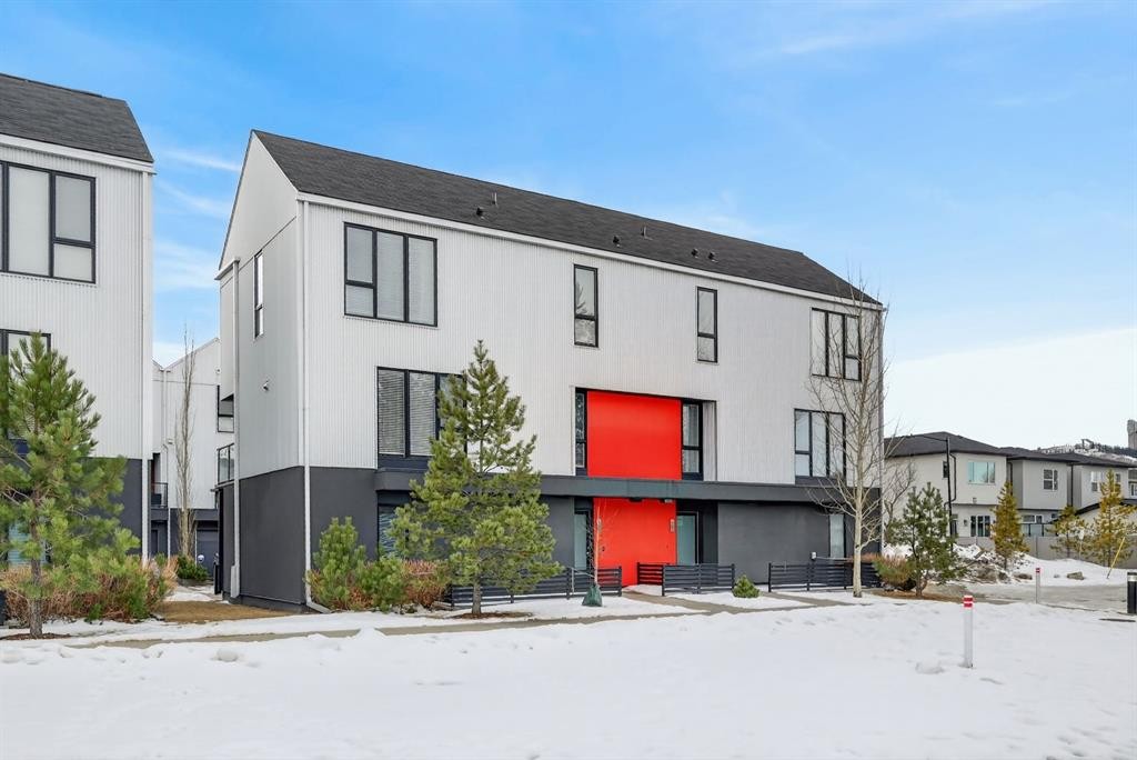403 Bow Grove Nw, Calgary, AB - Outdoor
