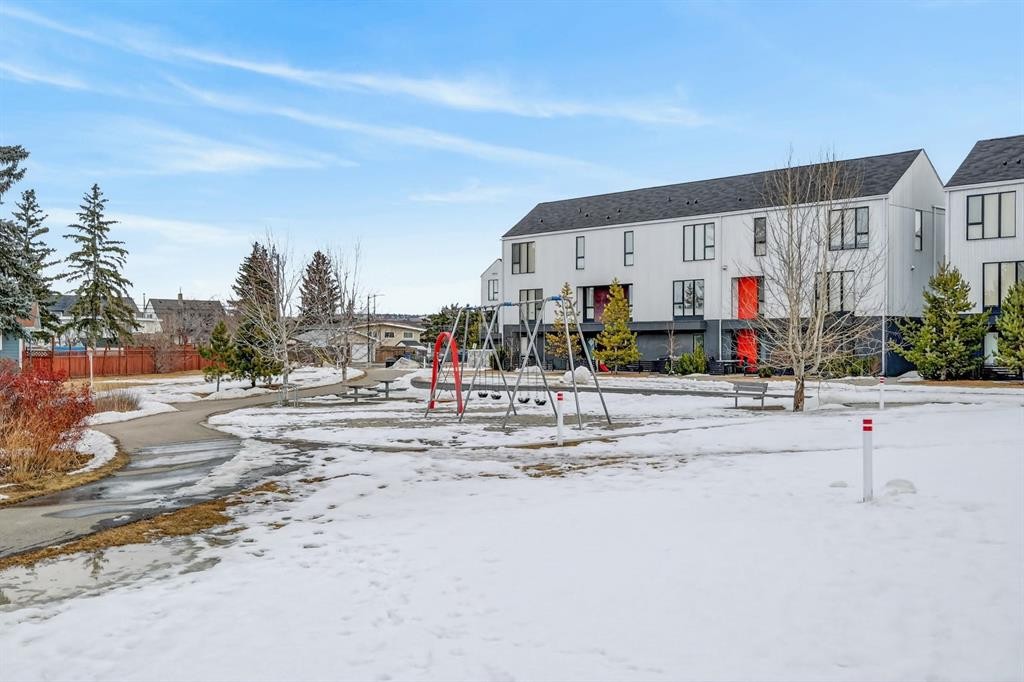 403 Bow Grove Nw, Calgary, AB - Outdoor