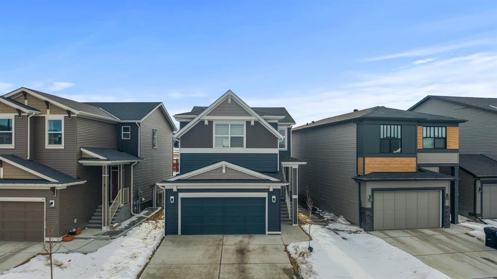 353 Herron Mews Ne, Calgary, AB - Outdoor With Facade