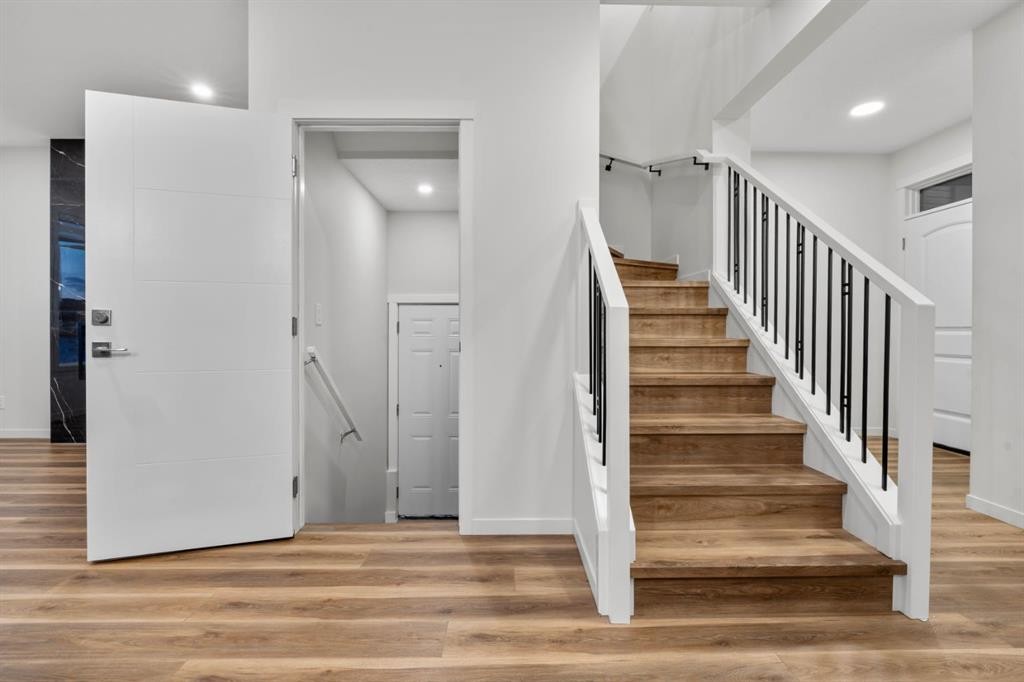 353 Herron Mews Ne, Calgary, AB - Indoor Photo Showing Other Room