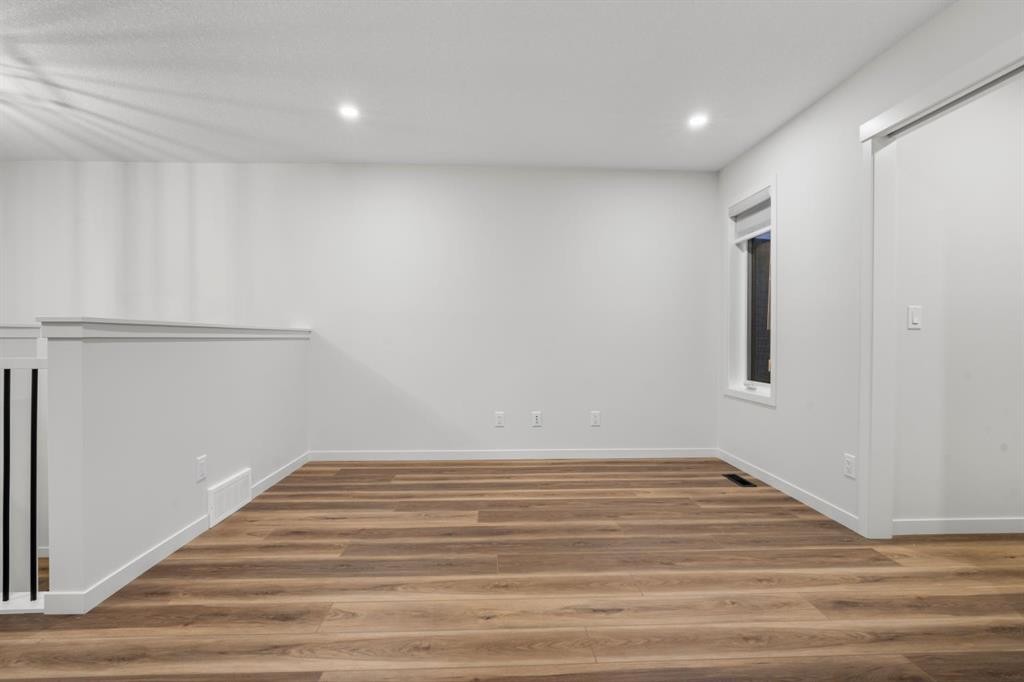 353 Herron Mews Ne, Calgary, AB - Indoor Photo Showing Other Room