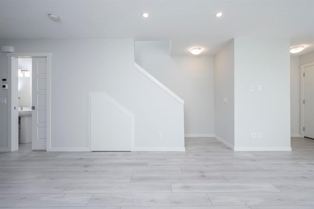 412 Seton Circle Se, Calgary, AB - Indoor Photo Showing Other Room
