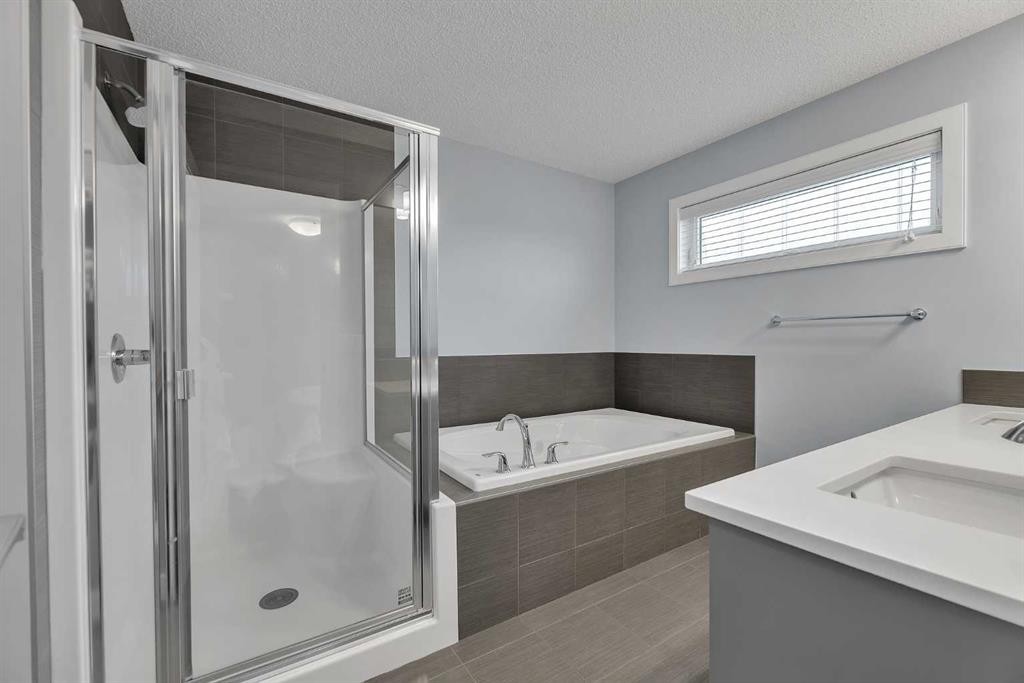 78 Sage Bluff View Nw, Calgary, AB - Indoor Photo Showing Bathroom