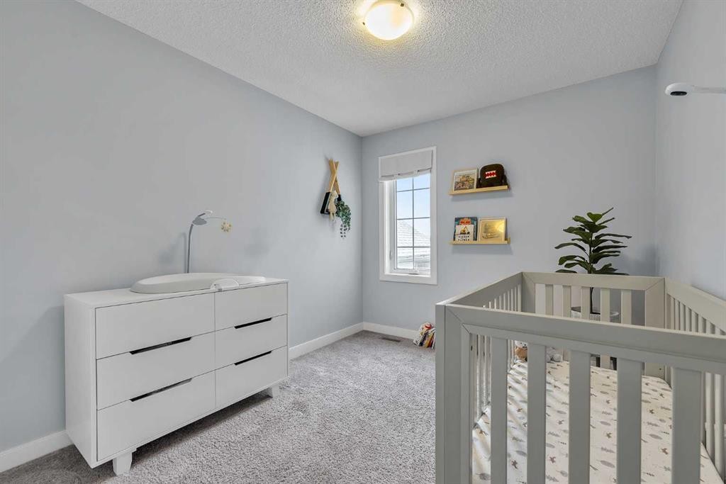 78 Sage Bluff View Nw, Calgary, AB - Indoor Photo Showing Bedroom